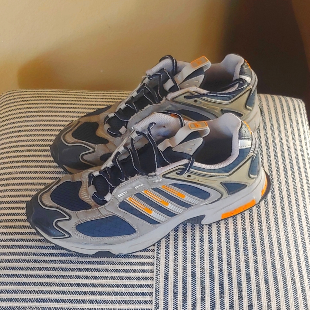 Mens Adidas Trail Running Shoes, Late Model Duratoes, Size 9
